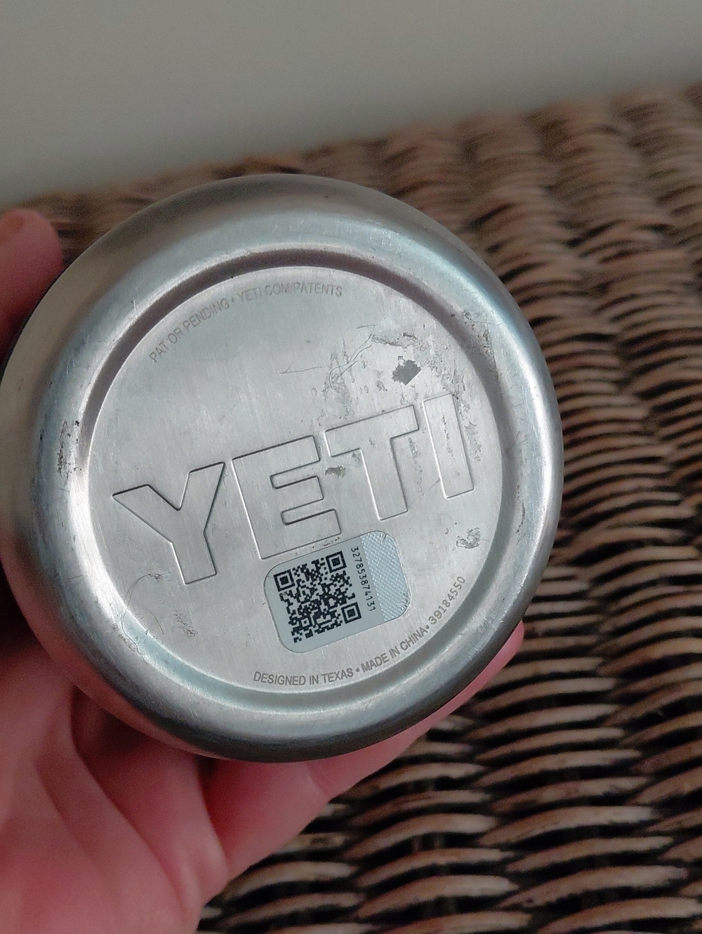 YETI Rambler Colster - Picture 4 of 10